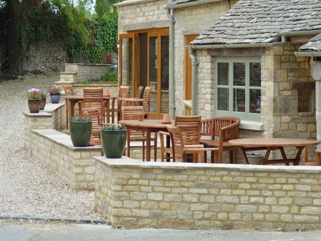 Bourton-on-the-Water The Plough B&B מראה חיצוני תמונה